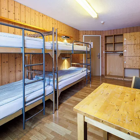 Youth Hostel *